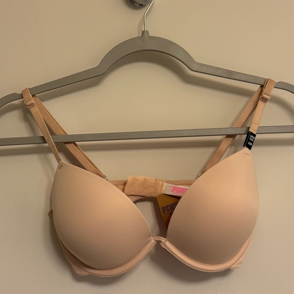 VS PINK Super Push- Up Bra
